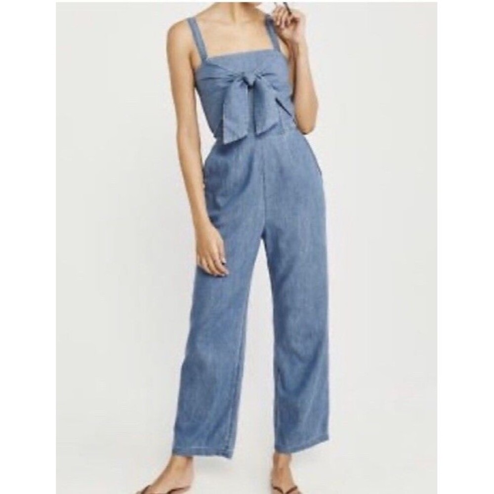 Abercrombie & Fitch Denim Tie-Strap Jumpsuit Womens Size Medium Preppy Casual